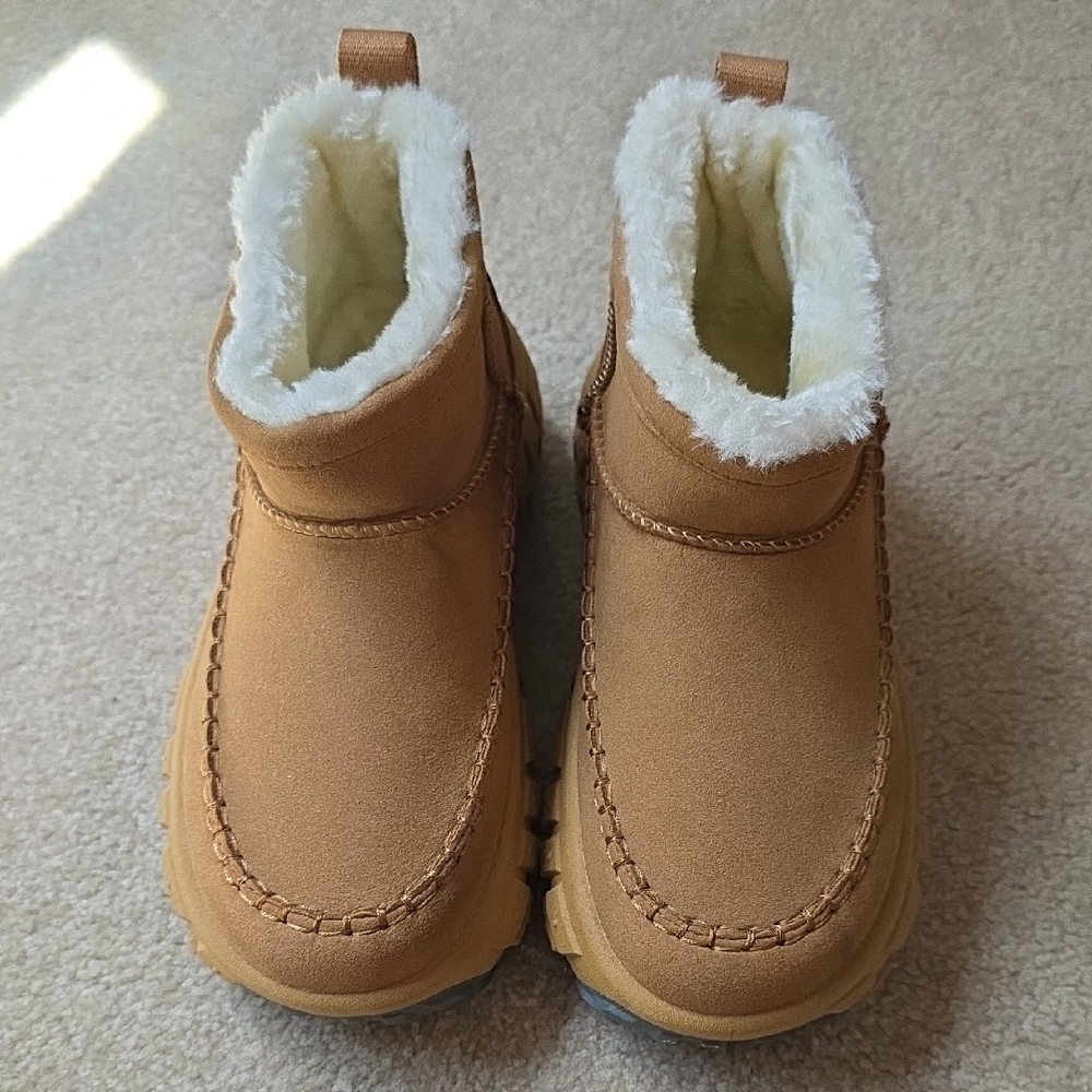 Tan Faux Fur Lined Boots